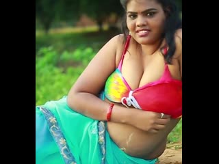 aunty hot in saree